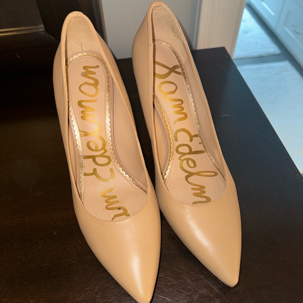 Sam Edelman Hazel heels. Nude. Size 9.5. Good condition.